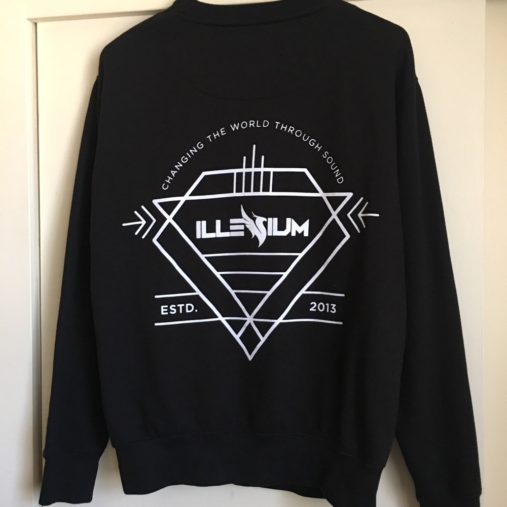 AUTHENTIC ILLENIUM MERCH, BLACK CREWNECK